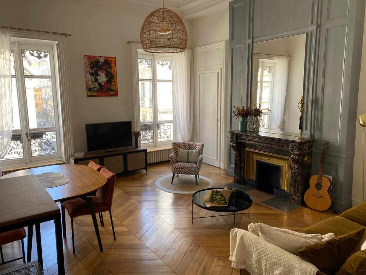 Beautiful 3Br Apt In Lyon Center Bagian luar foto